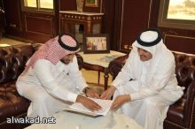 اليوم العاهل السعودي في الوطن وسط فرح شعبي ، وانباء عن حكومة جديدة ، تضم وزارة الحكم المحلي واعادة هيكلية لمجلس الوزراء والسبت اجازة شاملة