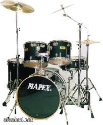 مصمم لبناني اسمه ورد يقدم اقمشة من السيليكون