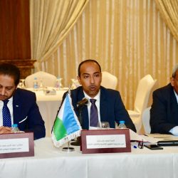 أمير منطقة الرياض يفتتح مركز إداري يضم 13 جهة خدميّة بهدف تيسير استفادة السكّان من سائر الخدمات