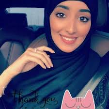 هيفاء أول مخرجة سعودية تحصد جائزة دبي للمخرجين هيفاء أول مخرجة سعودية تحصد جائزة دبي للمخرجين
