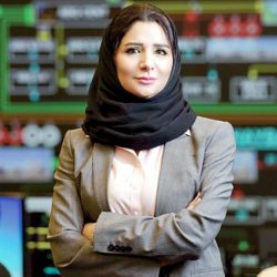 إيمان عبدالشكور رائدة أعمال سعودية تناقش الثورة الصناعية الرابعة ودور المرأة في «دافوس»