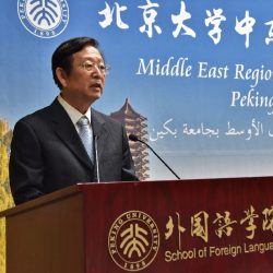 شاب لبناني جعل الرئيس المصري يبنجر بالضحك