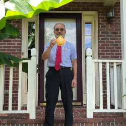 فرض رسوم اشتراك على مستخدمي تويتر