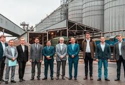 طلاب اليمن في الصين يحتفتفون  بيوم المعلم الصيني طلاب اليمن في الصين يحتفتفون  بيوم المعلم الصيني