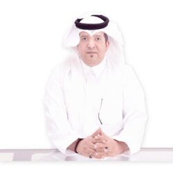 هؤلاء ثلاثة من بني الوطن أحياء يذكرون هؤلاء ثلاثة من بني الوطن أحياء يذكرون
