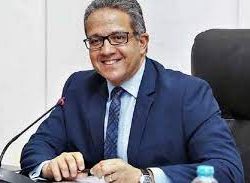 نيابةً عن الملك.. نائبِ أميرِ مكة يكرم الفائزين في مسابقة الملك عبدالعزيز الدولية لحفظ القرآن