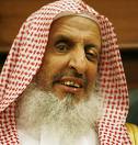 غرق وغضب شعبي من سوء أوضاع العاصمة التجارية وبوابة الحرمين رغم وجود الحكومة نصف العام .نزوح من منازل جدة بسبب الأمطار ولجان إغاثة في أماكن متفرقة والملك يأمر بصرف اعانات عاجلة للمتضررين