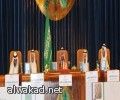 في اول ملتقى للأوراق المالية حوارات ساخنة مع رئيس هيئة سوق المال السعودي .  التويجري :سوقنا غير مدرج ضمن أي مؤشر دولي ، ولا تغيير لوقت التداول ، مطالب عقاريين بخفض قيمة الاستثمار من مليون الي 200 ألف ريال