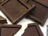 خبراء يبحثون الأثر الصحي لأكل الشوكولاتة على مدار عامٍ