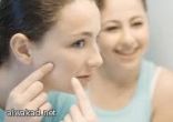 علاج حب الشباب بالمضادات الحيوية يؤذي الحنجرة