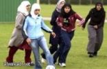 تزايد اعداد اللاعبات المسلمات :حجاب هولندي” يمنع الاختناق. للتغلب على حظر الفيفا.