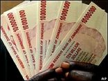 ورقة نقدية بـ 500 مليون دولار في زيمبابوي = دولارين