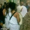 لبنانية تعتمر بملابس إحرام “الرجال” جهلا والامن يبعدها بلطف