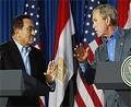 فضائح جديدة لزيارة بوش للمنطقة.. الصحف المصرية: الاستخبارات الأميركية