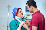 مريض كورونا مصري يرتبط بطبيته المعالجة