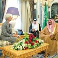 الملك سلمان يبجث مع مديرة صندوق النقد الدولي قضايا التطورات الاقتصادية في العالم.