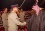 ولي العهد وقائد الجيش الباكستاني يستعرضان العلاقات الثنائية وفرص تطويرها