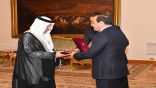 الرئيس المصري يقلد قطان «وشاح النيل»